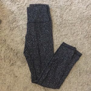 EUC Lulu Lemon leggings size 6